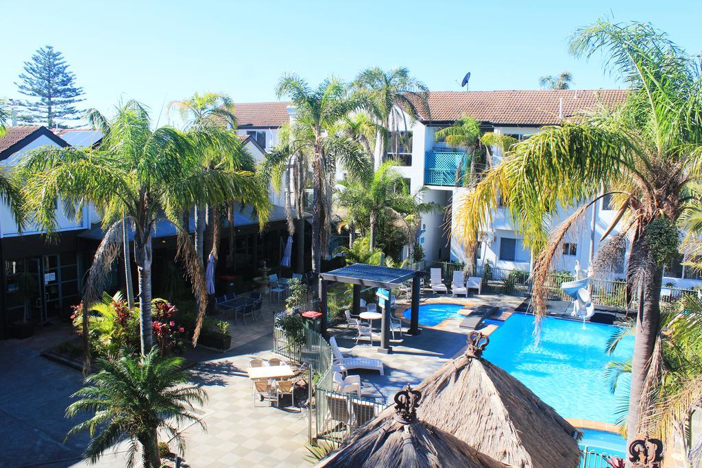 Oceanside Hawks Nest Hotel Exterior photo